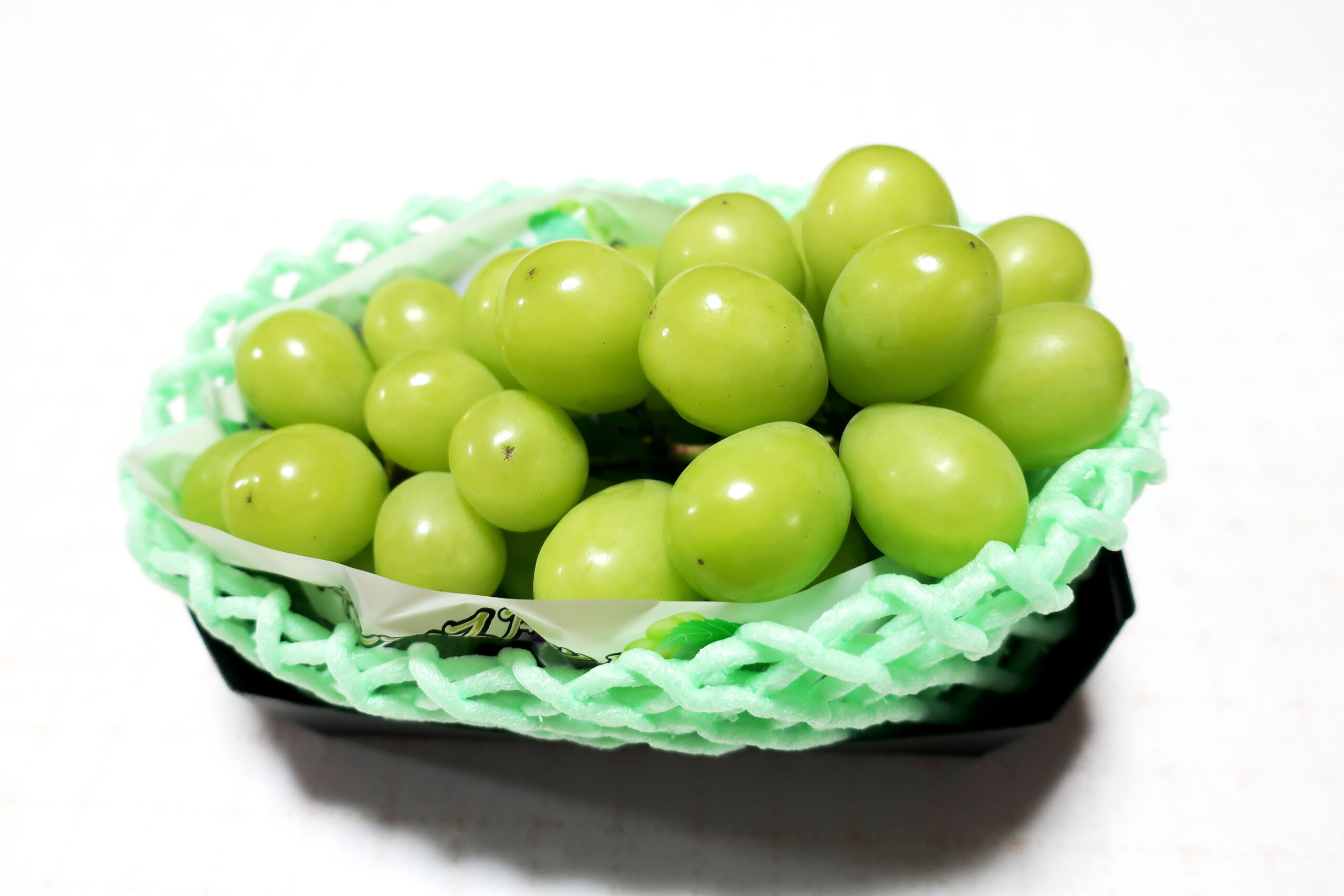 箱に入れられたぶどう