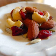 腹持ちの良い食べ物の特徴は？おすすめの間食も合わせて解説