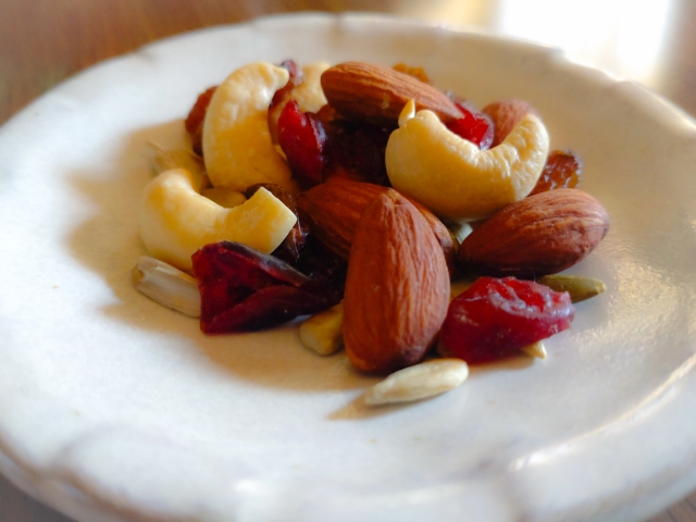 ミックスナッツ