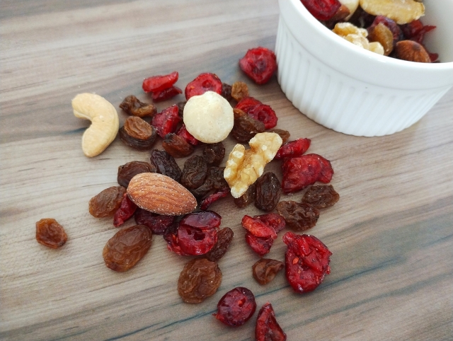 ナッツとドライフルーツ