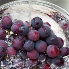 フルーツの正しい洗い方は？皮付きでも安心して食べられる方法を解説