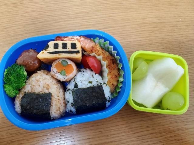 お弁当に入っているシャインマスカット