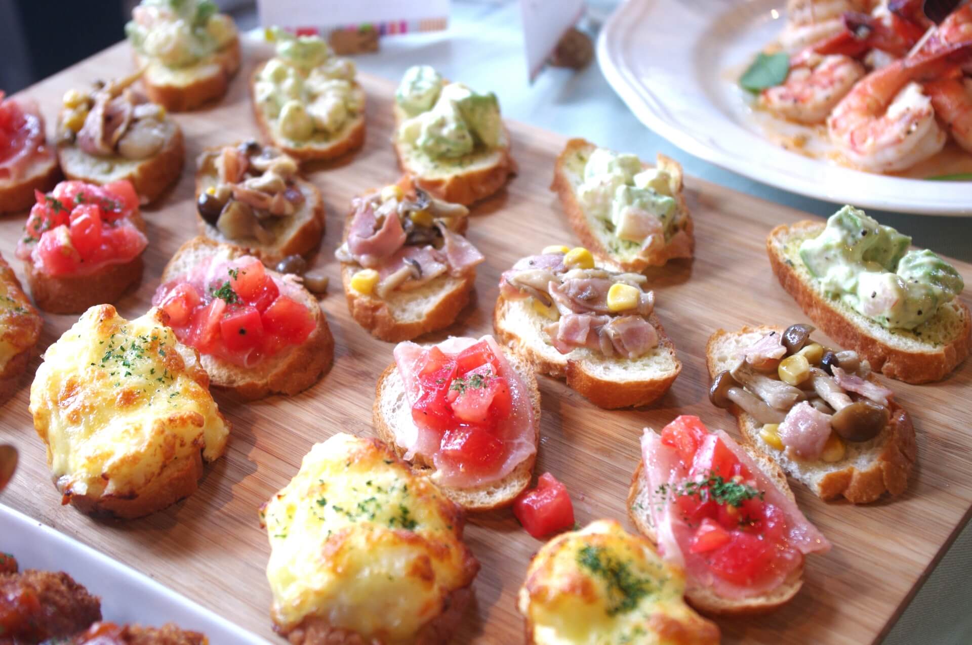 鮮やかな食材を使ったカナッペ