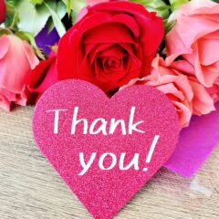 母の日のプレゼントの相場は？おすすめギフトと選び方のコツを解説